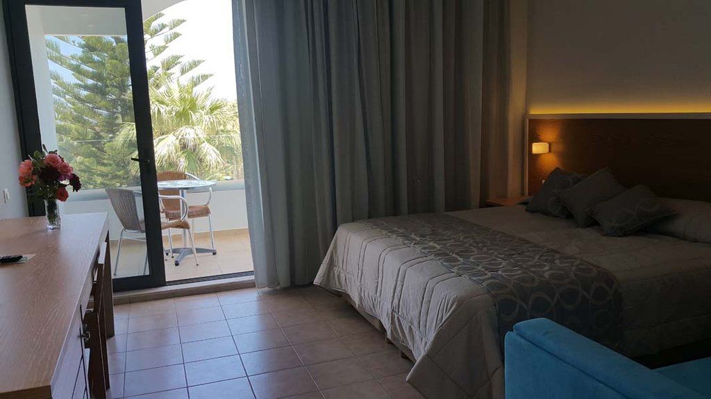 Tigaki Beach Hotel Exterior foto
